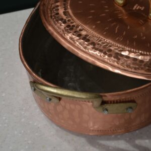 Медная овальная жаровня с рисунком